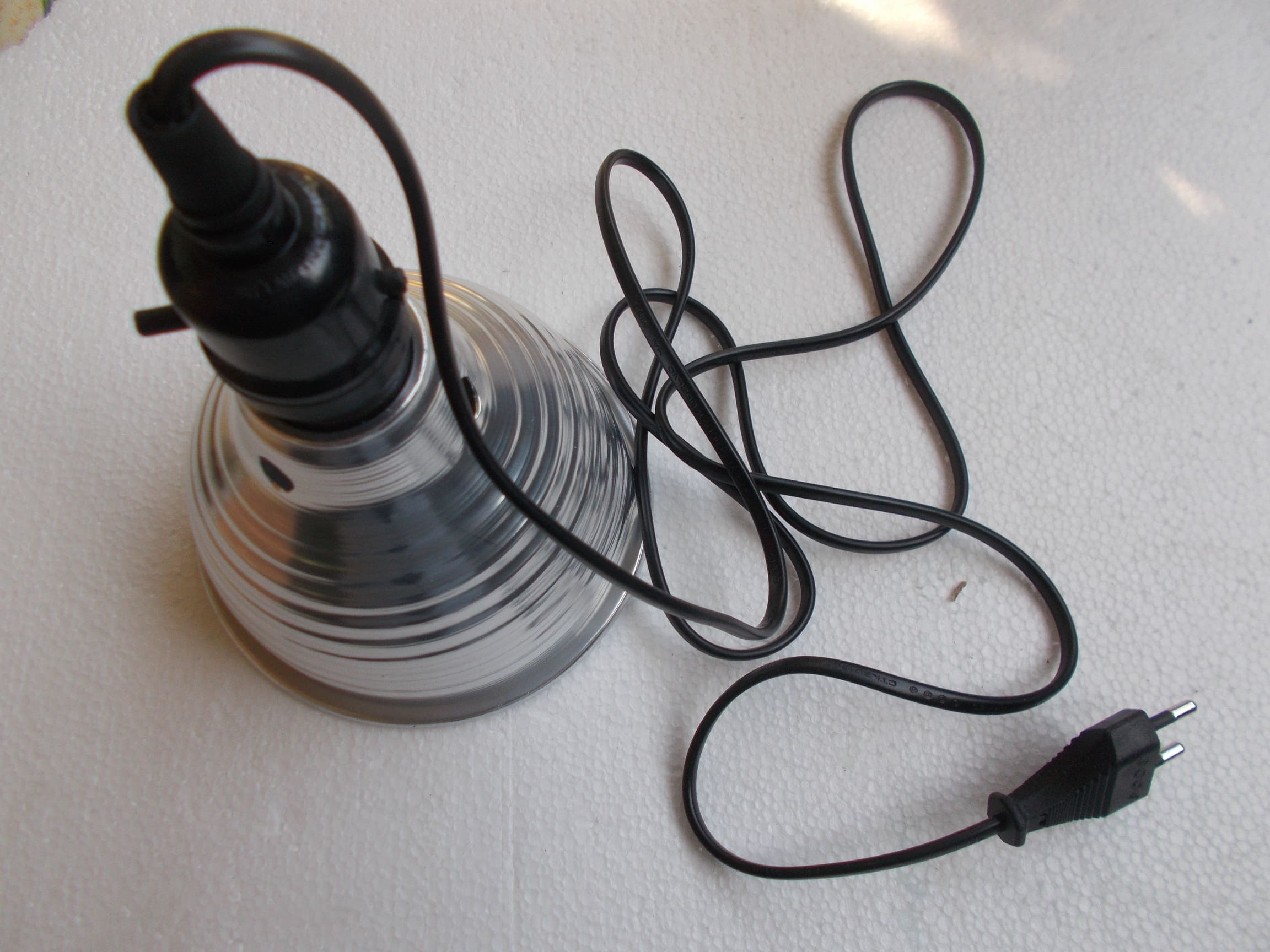 porte lampe 150 Watts 2